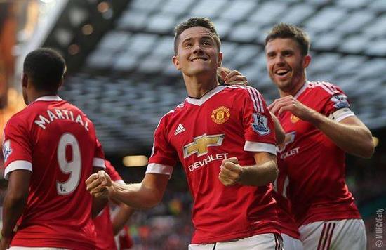 让它更贴近 让它更贴近