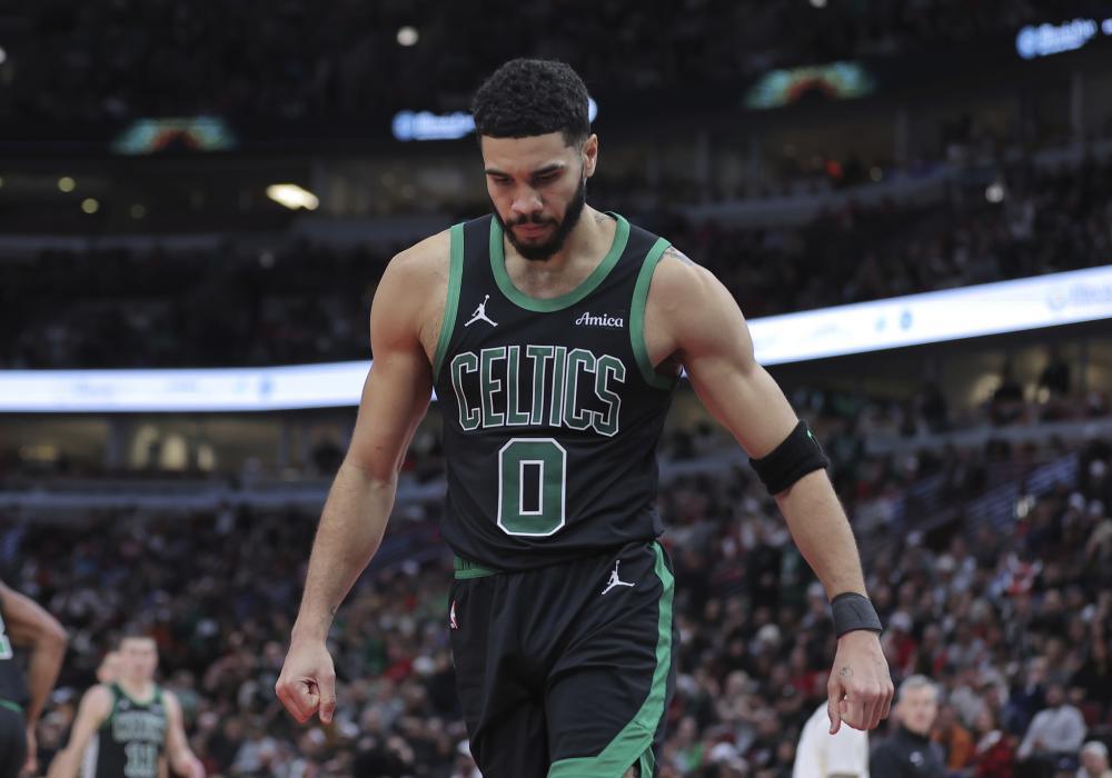 他不再只是 他不再只是